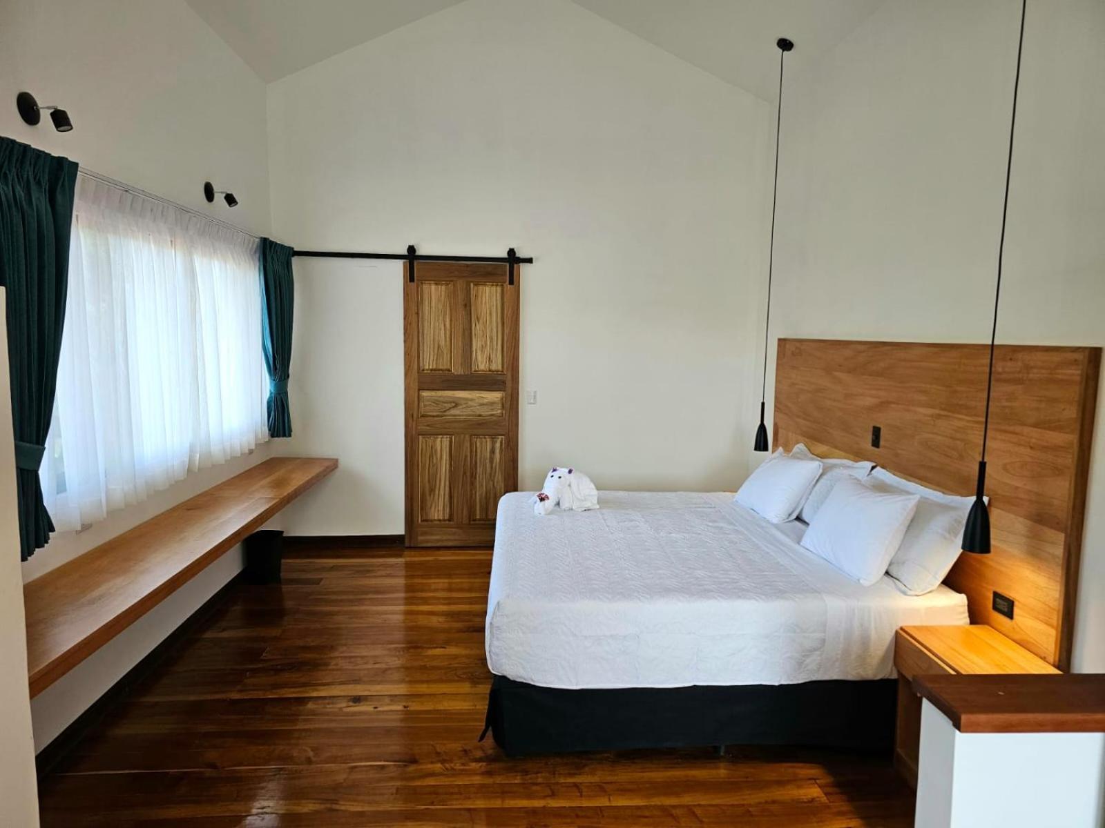 Hotel Torres Del Mar Puerto Viejo de Talamanca Eksteriør billede